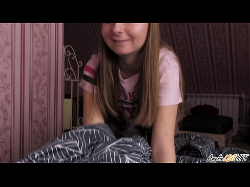 ❤️ Blondie buruja BFF rẹ jinna ati ki o gba pẹlu ni ẹnu rẹ Ibalopo ❌❤